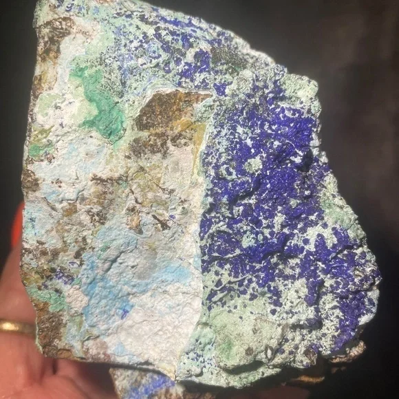 Raw crystal- mineral- chrysocolla LARGE.            5”x4”x2.5” w/ AZURITE - Picture 7 of 7